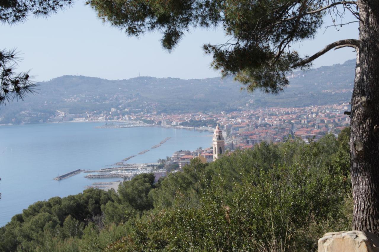 Appartamento La Vela San Bartolomeo Al Mare Bagian luar foto